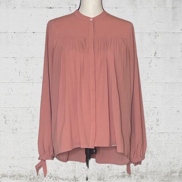 Abercrombie & Fitch Pleated Swing Blouse Size Medium - Picture 1 of 11